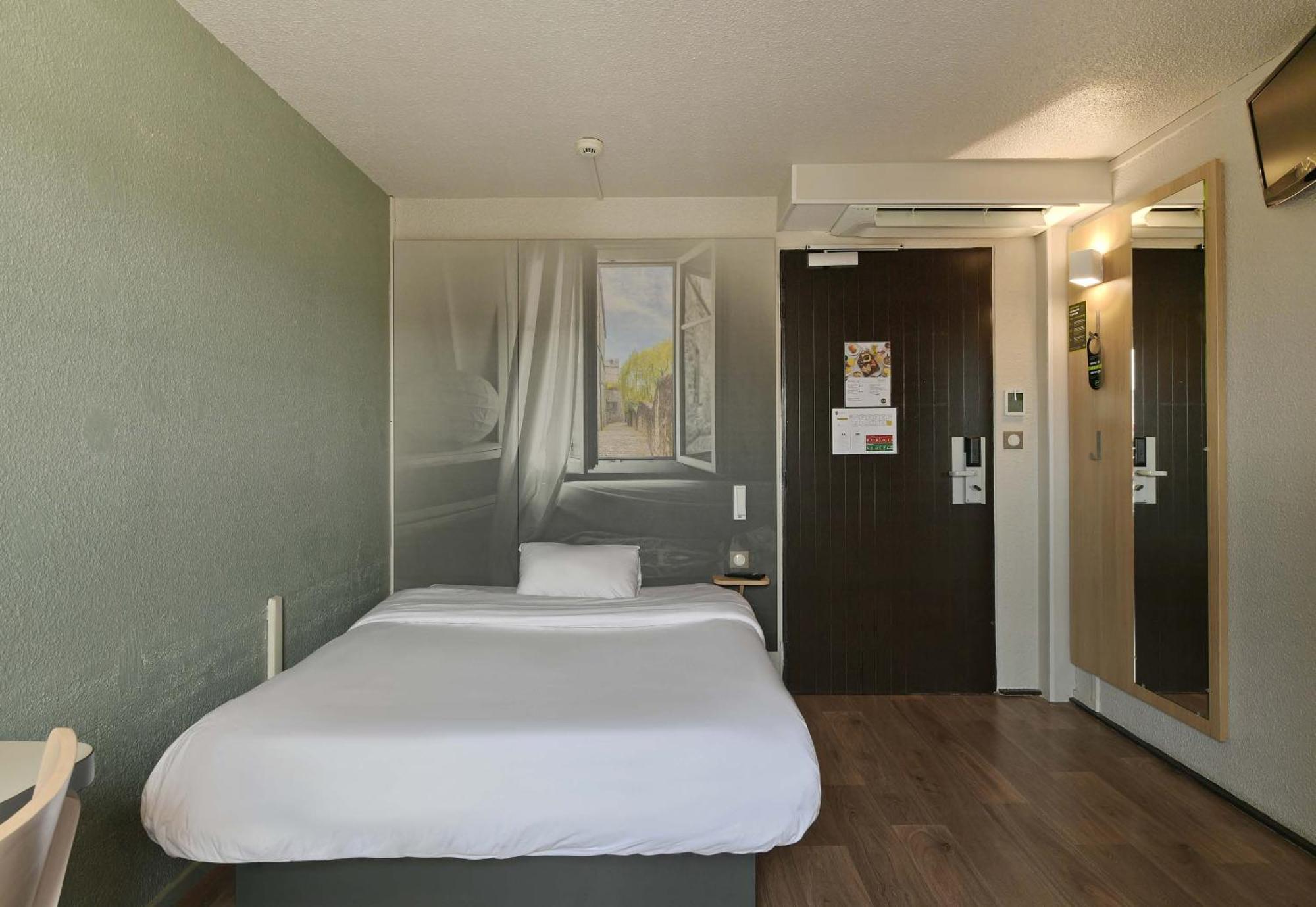 B&B Hotel Le Mans Centre Экстерьер фото